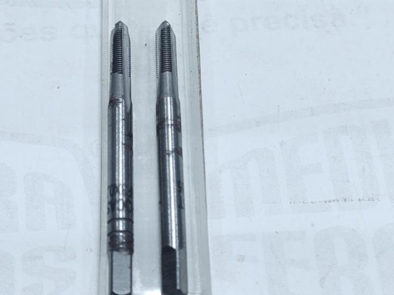 MACHO  1/4  UNC AÇO CARBONO