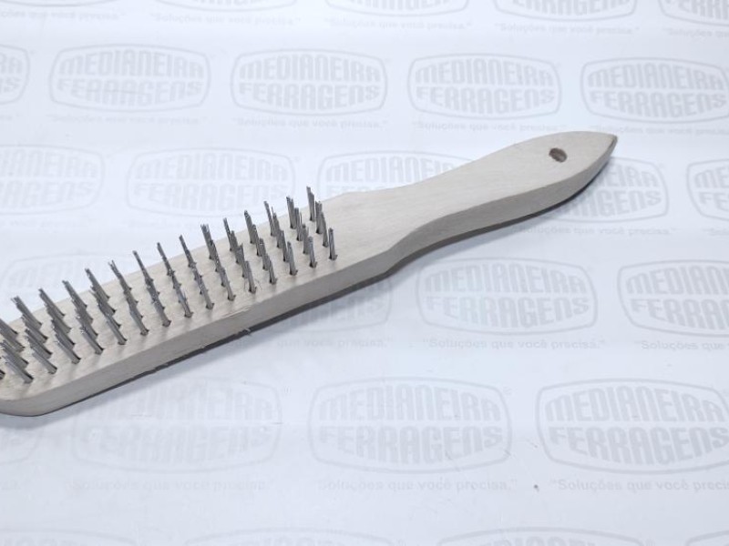 ESCOVA MANUAL AÇO CARB. 4 FIL. CBO. MADEIRA ROCAST