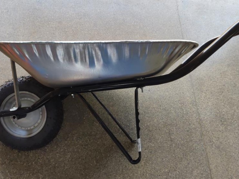 CARRO D MÃO LATA 65 LTS RODA PNEU GALVANIZADO CANAL