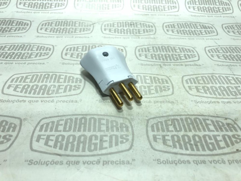 PINO ELET. MACHO 2P/T 20A CINZA RETO 1048