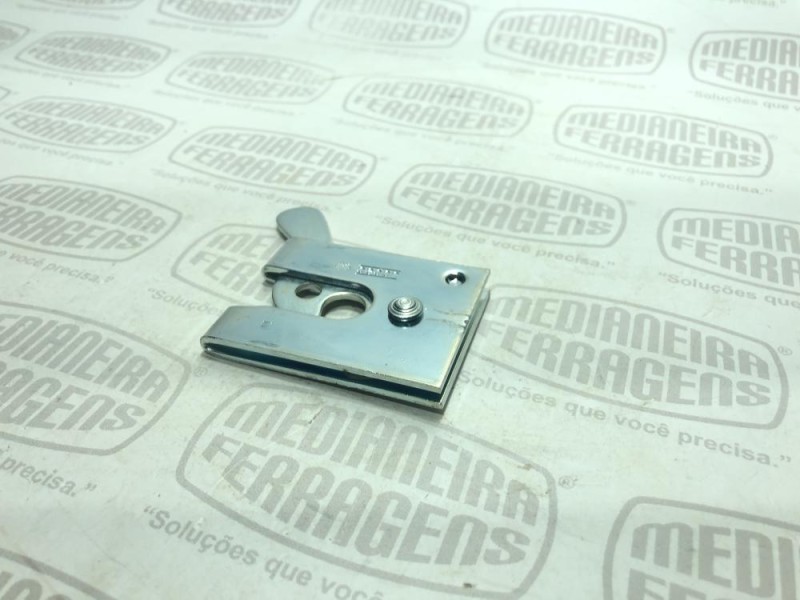 FECHO P/ PORTAO BICO D PAPAGAIO C/ PINO SOBREPOR (BATE FECHA)