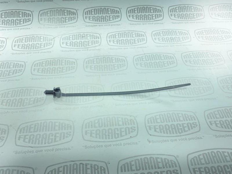 ABRAÇADEIRA NYLON C/ PLUG DE FIXAÇÃO F6L 8023 PRETA FRONTEC