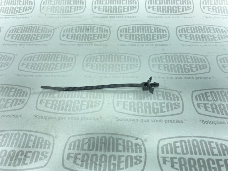 ABRAÇADEIRA NYLON C/ CLIP FIXAÇÃO FC7013 PRETA FRONTEC